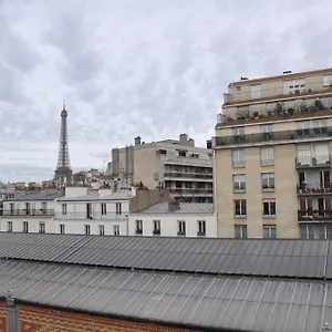 https://grenelle-tour-eiffel.fr-paris.fr